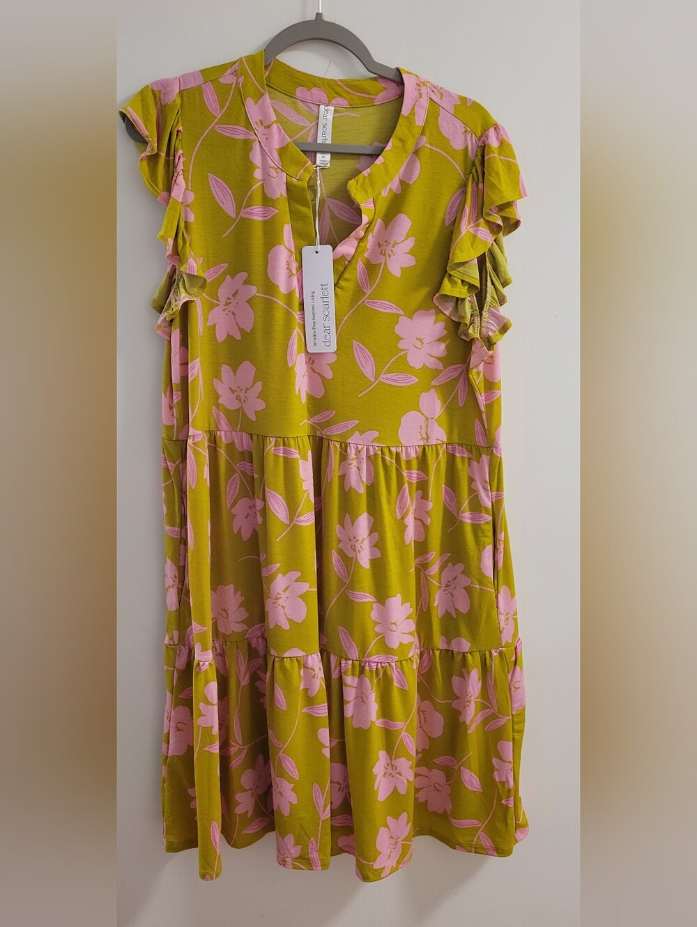 Dear Scarlett "Lizzy"  V Neck Floral Tiered Ruffle Dress Size 2x